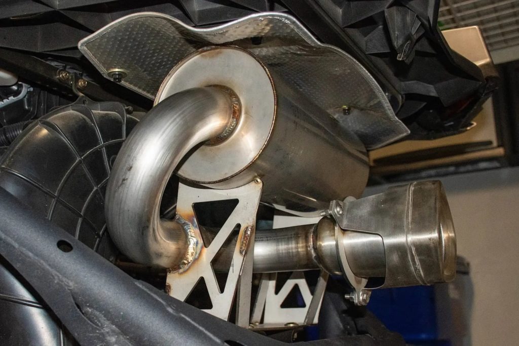 A mounted XDR exhaust.
