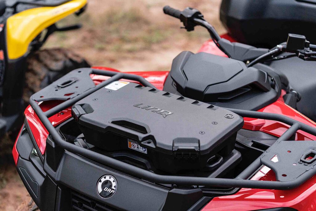 ORV-ATV-MY23-5-UTE-OUT-DPS-500-LegionRed-Lifestyle-AK-01084-RGB