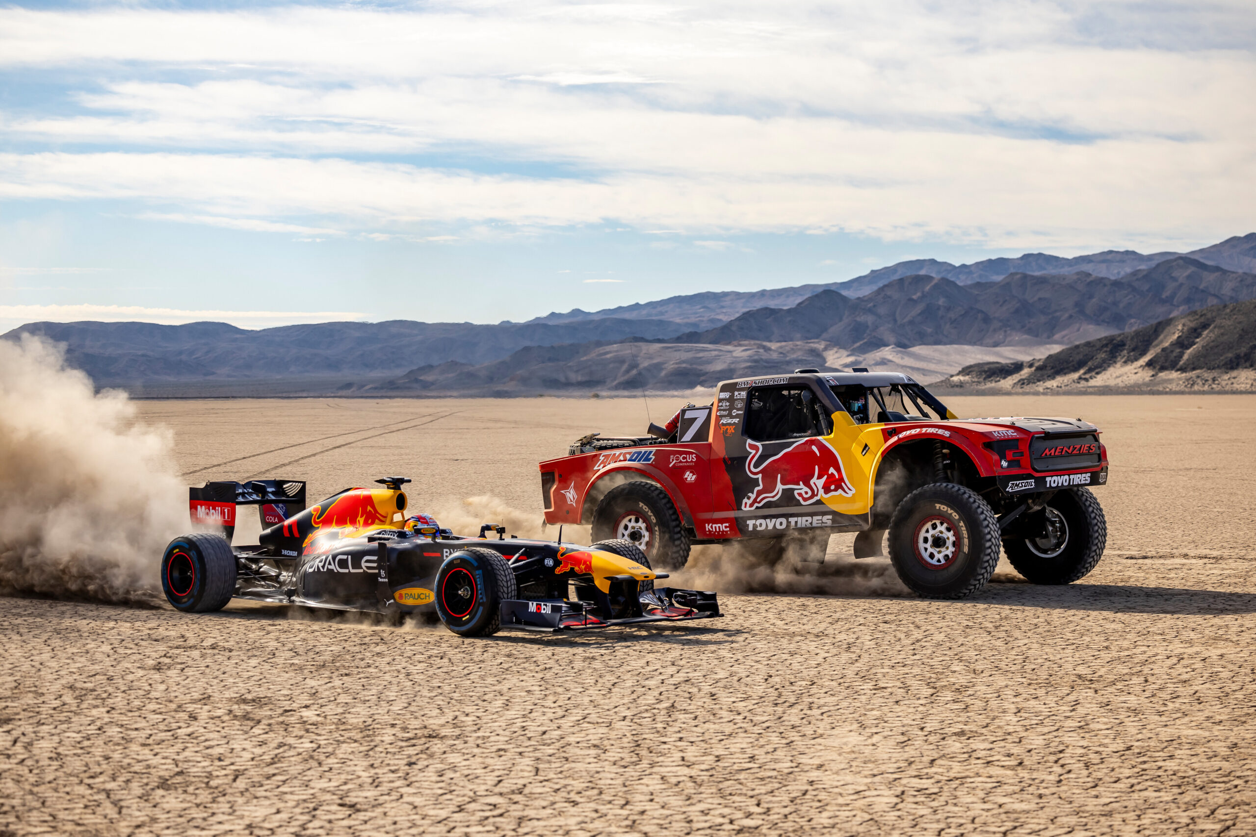 Menzies Shows Red Bull F1 A Good Time In ¡Vamos, Vegas!